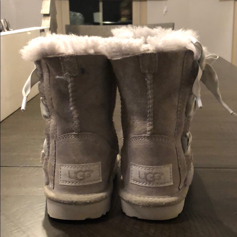 Grey Bailey Bow Toddler Uggs- Size 7 - Picture 3 of 4